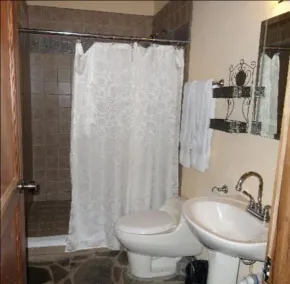 HACIENDA LA ISLA (CONTACT TO PROPERTY 7 DAYS IN ADVANCE) - Image 2