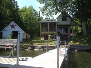 Waterfront cottage on beautiful Vermont lake - Image 2