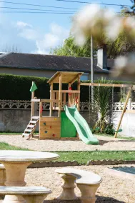 Les Sycomores: a spacious 8-person vacation home with a spa, a 5-minute walk from the ocean - Image 4