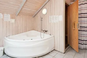 Cozy Retreat with Spa - By Traum Ferienwohnungen - Image 3
