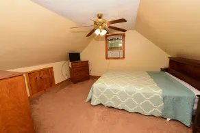 3 Bedroom, 2 Bath Pet Friendly Rental with Sleeping for 10 People - Image 5