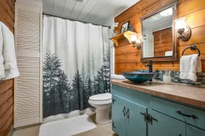 The Alder Lodge - Hot tub, shuffleboard, air hockey, bbq, dogs-ok - Image 4