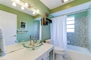 Tropical vacation home w/ private pool - Image 2