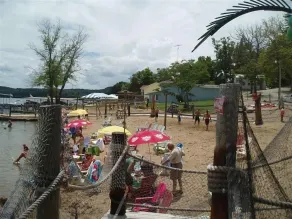 Haus am See mit grandiosen Blick, Kapitän Rons No-Wake Cove, Bootsverleih - Image 2