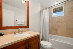 3BR Pili Mai condo w AC, pool, fitness center - Image 5
