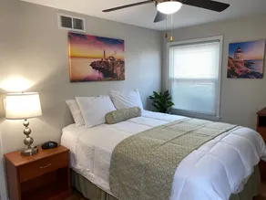 Carefree! Pro Cleaned, Self Check In Sleeps 6 - Image 5