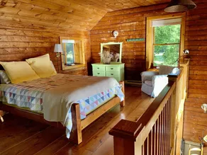 Rustic Lakeside Cabin at White Gate Farm - Image 4