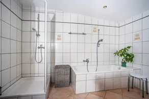 Apartamento de Férias \"Paulas Koenigscard\" com Vista para a Montanha, Varanda e Wi-Fi - Image 4