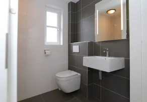 Detached bungalow with two bedrooms and one bathroom - Image 2