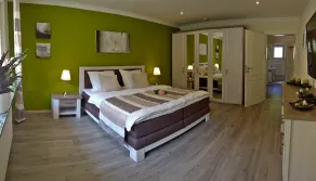 (g) Roosike vacation in Bacharach-Steeg, modern apartment in the countryside - Image 4