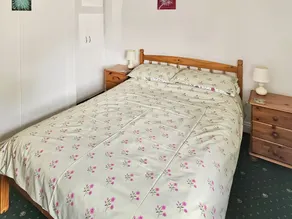 2 bedroom accommodation in East Orchard, near Shaftesbury - Image 4