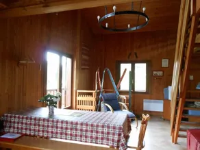 Frei stehendes Ferienhaus, sehr gut in einer sehr ruhigen Satz von 29 Chalets befindet. - Image 2