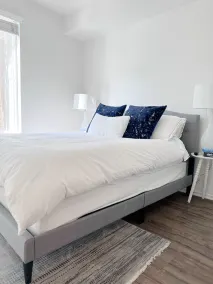 Cute Poolside Unit, 2 Miles from the Beach - Image 3