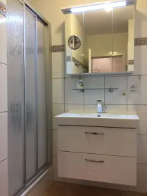 Comfortable apartment for four people. Smart TV and WLAN included. - Image 2