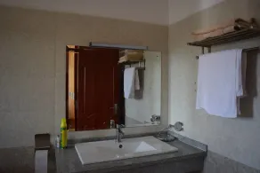 Lucy Serviced Apartment - Image 2
