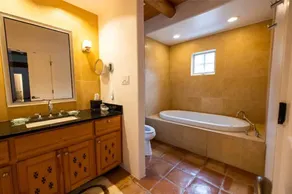 Peaceful Suite in Desert Inn- Black Mesa King Room - Image 2