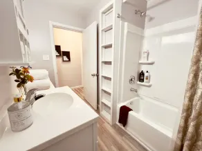 conveniently located home is perfect for families and friends. - Image 5