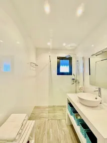 Typische, unabhängig gebaute korsische Villa, Meerblick, beheizter Pool - Image 2