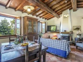 Schöne Wohnung in einem Ferienhaus für 6 Leute mit Pool,  W-LAN, TV und Innenhof - Image 5