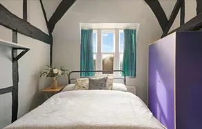 Villa Sleeps up to 17 - Hot Tub Garden Parking - Image 5