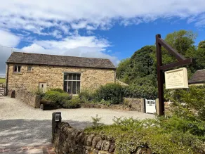 The Acorn - Award Winning Barn Conversion In Hope Village Near To Castleton - Image 5