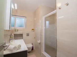 Modern Apartment in Slatine with Terrace - Image 2