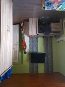 Room reads a person close to BRUSSELS / NAMUR / WALIBI family home - Image 5