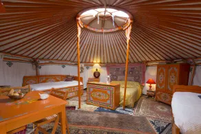 Unusual accommodation in the Creuse Mongolian yurt - Image 4