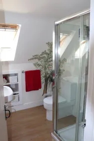 Studio With Uninterrupted Views Of Romney Marsh. Visit Rye Hythe and Canterbury - Image 4