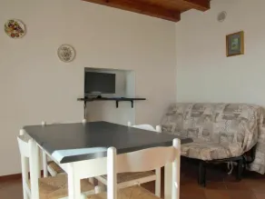 Nice apartment for 4 guests with pool, A/C, WIFI, TV, patio and pets allowed - Image 5
