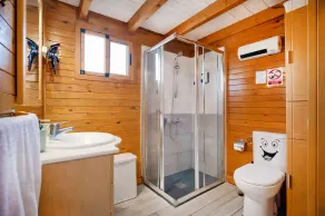 Häuschen mit privatem Pool in der Nähe des Meeres - Image 4