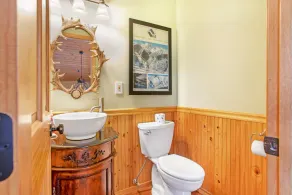 Beautifully Renovated Chalet, Private Hot Tub, Dog Friendly, Game Tables - Image 4