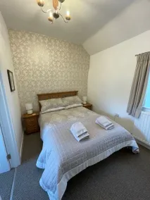 Traditional Irish Cottage w/Hot & Sauna. Close to Mountains, Beach and Forests < - Image 4
