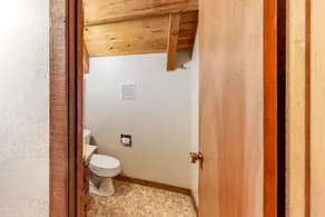 NEUE AUFLISTUNG! Hundefreundliche Waldhütte mit großer Terrasse, Grill, Gaskamin - Image 4