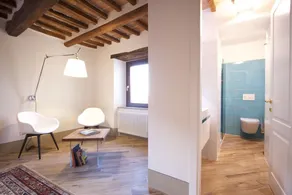 Elegant apartment with garden view and rooftop terrace - Image 2