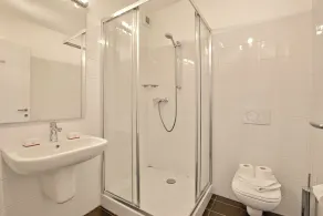Lean & Santi Apartments - Image 3