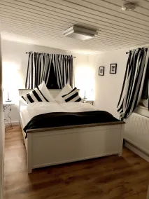 Casa situata proprio sull'acqua - Image 5