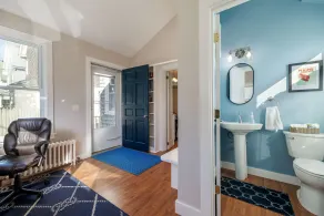 Spacious in-town cottage w/home office. Walk everywhere from your front steps. - Image 2