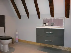 luxury cottage for 2, beautiful views, large swimming pool, no children - Image 3