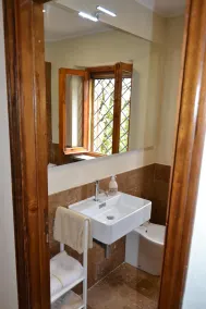 Single-family house for exclusive use, quiet and not isolated area between Umbria and Tuscany - Image 3