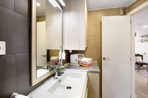 Vacation Apartment 'Centrico Y Funcional' with Shared Pool, Private Terrace and Wi-Fi - Image 4