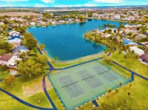 Spacious Miami House/5 mins from Marina/Ocean/Pool/Tennis  - Image 4