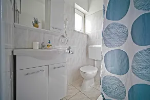 Matana Pomena - A4 One bedroom apartment with balcony and sea view - Image 2