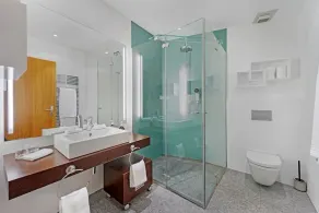 2½ room apartment on the 1st floor. - Image 2