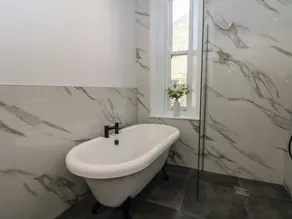The Penthouse at 86 - Image 5