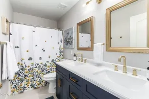 New Remodel minutes from Lake, Sports  and Arrowhead Ranch - Image 4