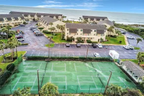 Oceanfront condo with direct beach access, shared pool, tennis - Image 3