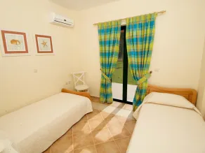 Dafni (2 bedrooms, sleeps 4) - Image 4
