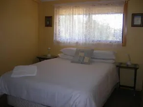 \"Yarrindi\" Garden Cottage - Image 5