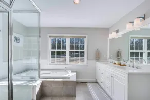 5 BR / 6 Bth Post moderne hjem på 7 Acre Estate m / opvarmet pool & tennisbane - Image 4